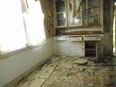 4117 Van Dyke (15)_m.jpg